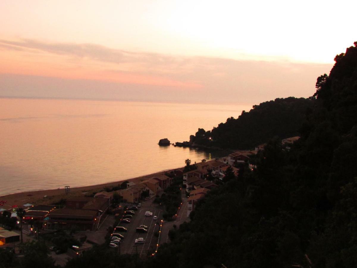 Kallopsia - Glifada Beach Menigos Resort Exterior foto